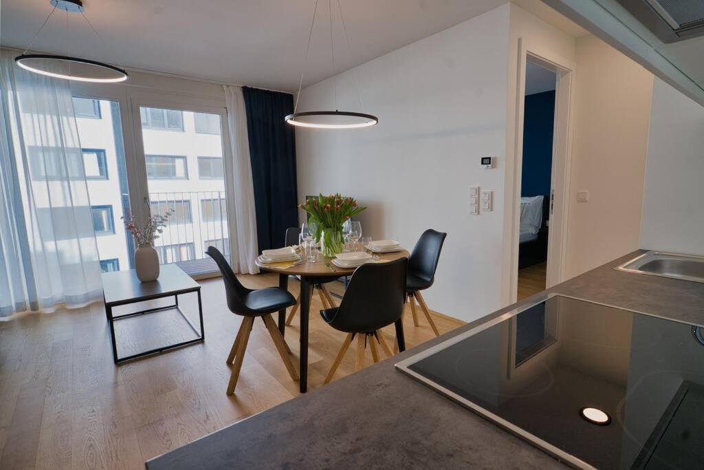 Modern Apartment Near Stadtpark Wien Eksteriør bilde