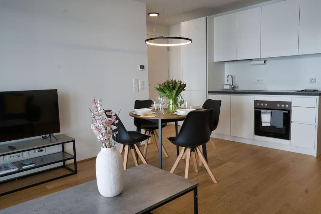 Modern Apartment Near Stadtpark Wien Eksteriør bilde