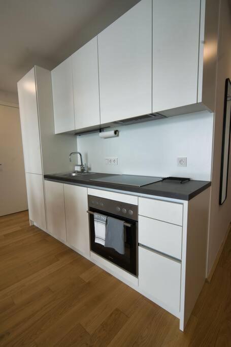 Modern Apartment Near Stadtpark Wien Eksteriør bilde